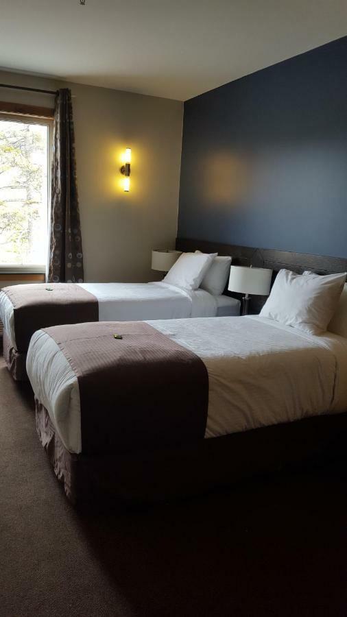Marble Inn Resort Steady Brook Екстериор снимка